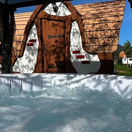 Glamping Pec - Halfboard Hotel