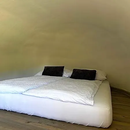Glamping Pec - Halfboard Hotel *